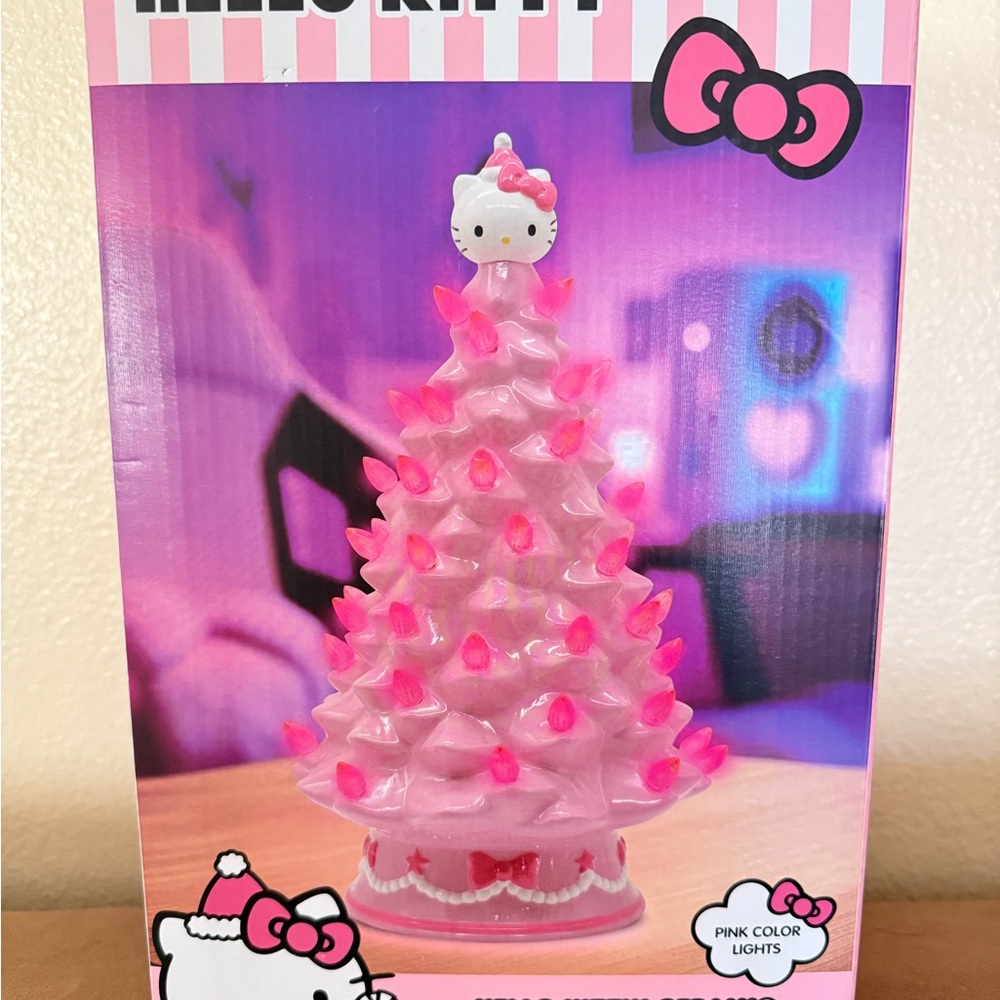 Hello Kitty Christmas tree with lights
